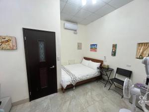 Phòng Giường Đôi Có Phòng Tắm Riêng (Double Room with Private Bathroom)