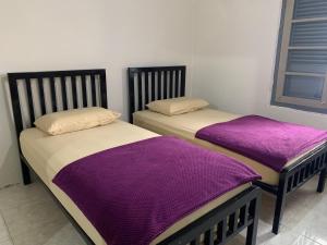 Nhà 3 Phòng Ngủ (Three-Bedroom House)