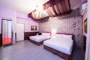 Suite Gia Đình Có Ban Công (Family Suite with Balcony)