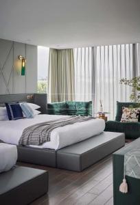 Phòng Deluxe 4 Người (Deluxe Quadruple Room)