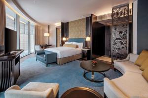 Suite Deluxe có giường King (King Deluxe Suite)