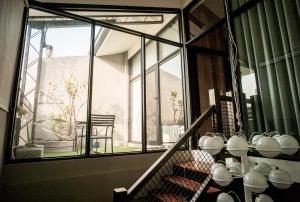 Căn Hộ Có Sân Hiên (Apartment with Terrace)