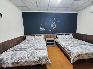 Phòng Bốn Người Có Phòng Tắm Riêng (Quadruple Room with Private Bathroom)