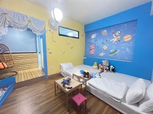 Phòng Bốn Người Có Phòng Tắm Riêng (Quadruple Room with Private Bathroom)