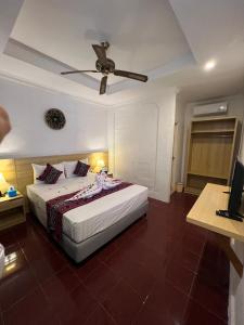 Phòng Đôi Loại Sang (Deluxe Double Room)