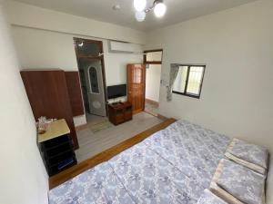 Phòng 4 Người Có Phòng Tắm (Quadruple Room with Bathroom)
