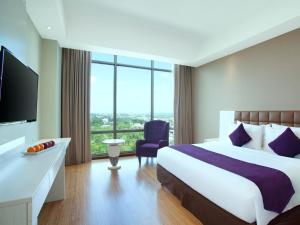 Phòng Deluxe giường Queen (Deluxe Queen Room)