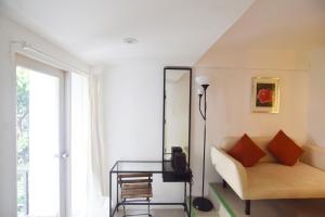 Phòng 2 giường đơn có ban công (Twin Room with Balcony)