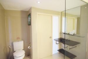 Phòng 2 giường đơn có ban công (Twin Room with Balcony)
