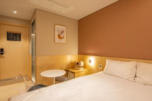 Tiêu chuẩn giường Queen (Standard Queen)