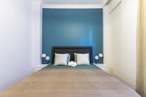 One-Bedroom Apartment room in Red Suites Balat - Orange and Blue