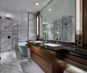 Grand Suite With City View