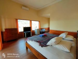 Suite Junior Nhìn Ra Biển (Junior Suite with Sea View)