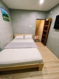 Phòng Giường Đôi Có Phòng Tắm Riêng (Double Room with Private Bathroom)
