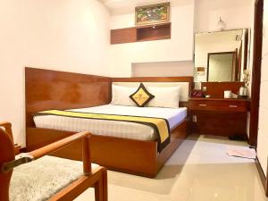 Phòng Tiêu Chuẩn Giường Lớn (Standard King Room)