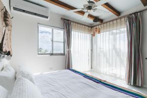 Phòng Giường Đôi Nhìn Ra Biển (Double Room with Sea View)