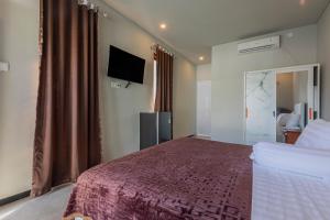Deluxe giường đôi có ban công (Deluxe Double with Balcony)