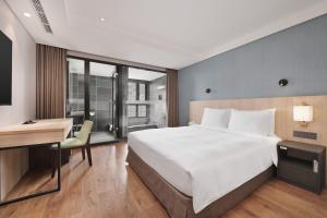 Superior, Guest room, 1 Double, City view