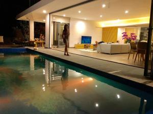 Biệt Thự - Trước Biển (Villa - Beach Front)