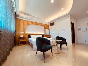 Phòng Loại Sang Giường Đôi (Deluxe Double Room)