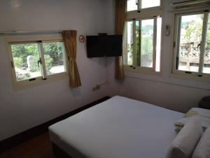 Phòng Giường Đôi Có Bồn Tắm Spa (Double Room with Spa Bath)