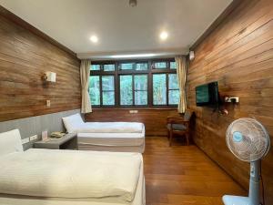 Phòng Loại Sang Giường Đôi (Deluxe Double Room)