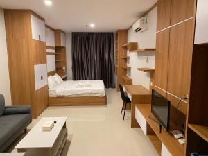 Studio Tiêu Chuẩn (Standard Studio)