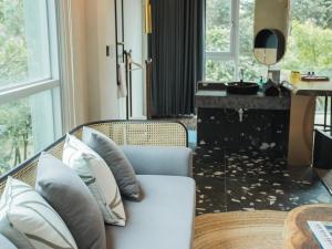 Phòng Đôi Loại Sang (Deluxe Double Room)