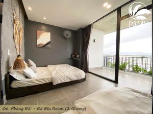 Phòng Có Giường Cỡ King Nhìn Ra Hồ Nước (King Room with Lake View)
