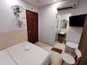 Phòng Tiêu Chuẩn Giường Đôi (Standard Double Room)
