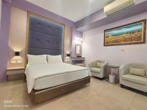 Phòng Đôi Cao Cấp (Superior Double Room)