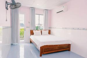 Phòng Giường Đôi Có Sân Hiên (Double Room with Terrace)