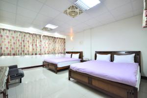 Phòng Bốn Người Có Phòng Tắm Riêng (Quadruple Room with Private Bathroom)