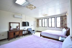 Phòng Bốn Người Có Phòng Tắm Riêng (Quadruple Room with Private Bathroom)