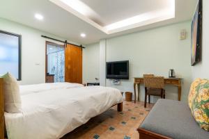 Phòng Tiết kiệm 2 giường Không hút thuốc (Economy Twin Non-Smoking)