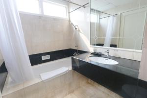 Căn hộ 3 Phòng ngủ (3 Bedroom Apartment)