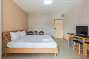 Superior Double Room with Balcony room in CK2 Hotel SHA EXTRA PLUS
