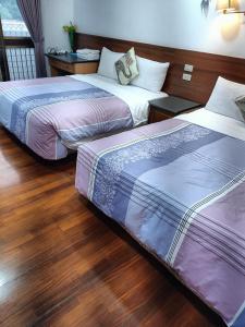 Phòng 2 Giường Đơn Có Phòng Tắm (Twin Room with Bathroom)