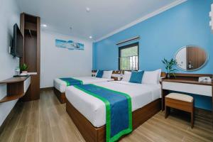 Phòng Deluxe Có 2 Giường Cỡ Queen (Deluxe Queen Room with Two Queen Beds)