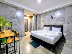 Phòng Gia Đình Có Ban Công (Family Room with Balcony)