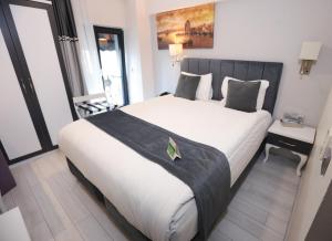 Single Room room in Skalion Hotel