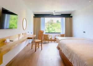 Phòng Deluxe Có Giường Cỡ King (Deluxe King Room)