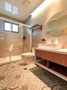 Nhà 3 Phòng Ngủ (Three-Bedroom House)