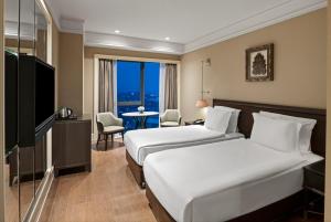 Superior Twin Room with City View room in Windsor Hotel & Convention Center Istanbul