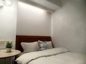 Phòng giường đôi có phòng tắm riêng (Double Room with Private Bath)