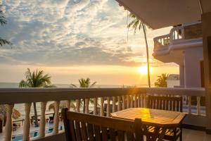 Phòng Giường Đôi Nhìn Ra Biển (Double Room with Sea View)