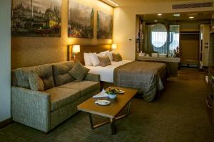 Executive Corner Room with Sofa Bed room in Gorrion Hotel Istanbul