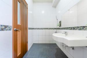 Phòng 4 người có ban công (Quadruple Room with Balcony)
