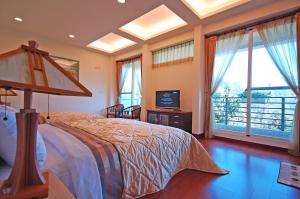 Phòng Tiêu Chuẩn 4 Người (Standard Quadruple Room)