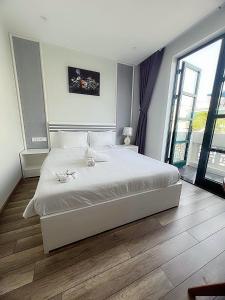 Phòng giường đôi Có Ban Công (Double Balcony)